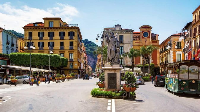 Transfer from Sorrento to Naples or Naples to Sorrento - Key points / Takeaways