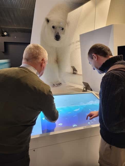 Tromsø: Guided Polar Bear Walk incl. Polaria & Polar Museum - Walking Tromsø’s Historic Streets and Hidden Gems