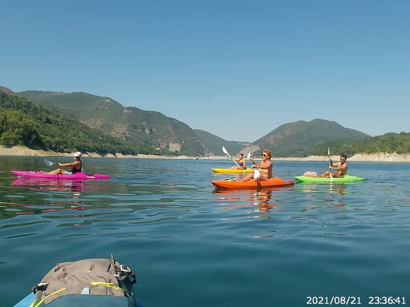 Turano Lake: full day trip with Hike, Castle, Tour and Lunch - FAQ