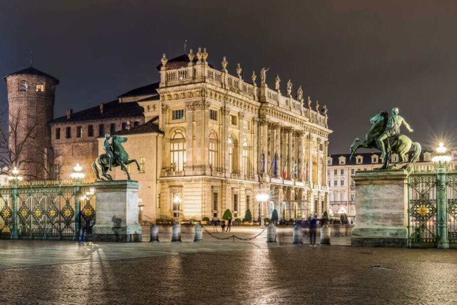 Turin: Magic Guided Tour - Discovering Turin’s Dark and Light Sides