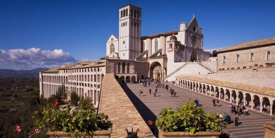 Tuscany & Assisi Small Group Day Trip from Rome with Wine - Price and Value