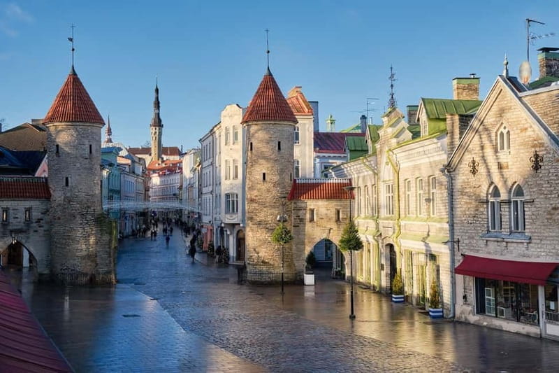 Two Countries in One Day: Day Trip from Riga to Tallinn - Exploring Tallinn’s UNESCO-listed Old Town