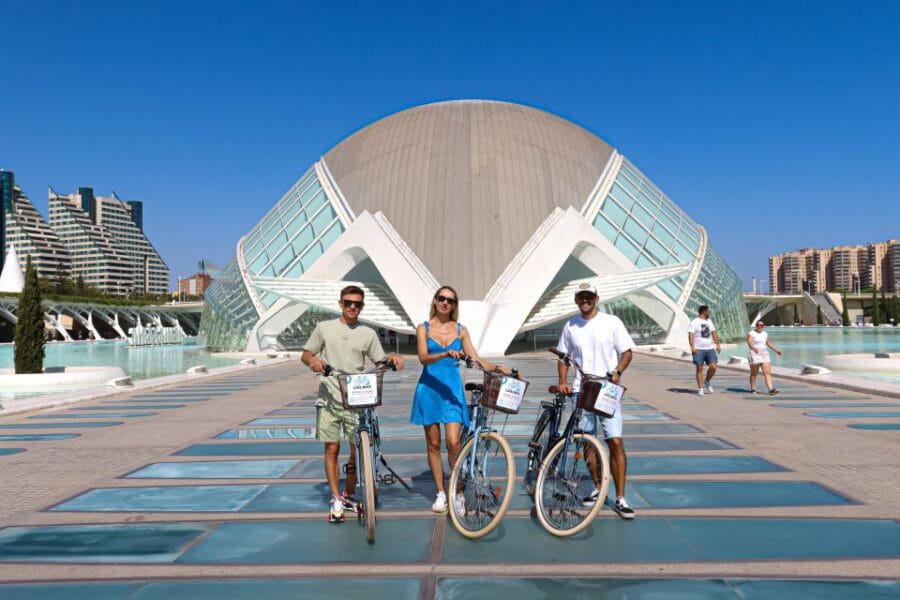 Valencia Guided Bike Tour in small group or Private - Discovering Valencia on Two Wheels: A Practical Guide