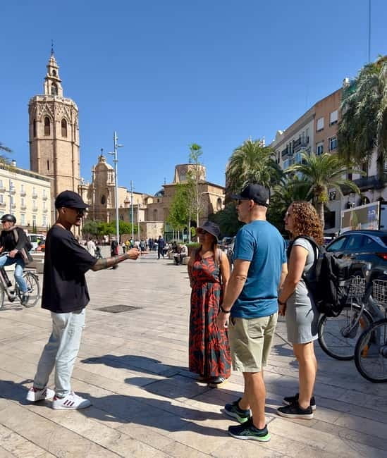 Valencia: Roman Heritage tour with Tapas & Beer! - The Cultural & Culinary Break at a Local Tavern