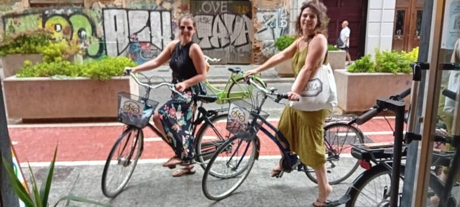 Valencia (Ruzafa): Guided Bike Tour of the city's highlights - Itinerary Breakdown: What to Expect at Each Stop