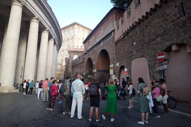 Vatican Tour Skip the Line Service Semi Private Group - Direct Access to St. Peter’s Basilica: Explore at Your Own Pace