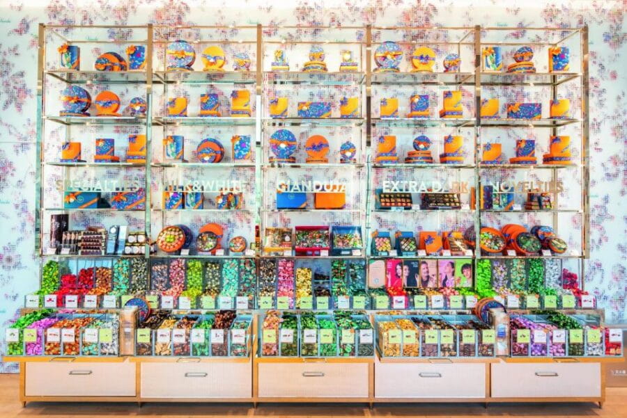 Venchi Rialto: Chocolate Tasting Experience in Venice - The Hands-On Chocolate Making Experience