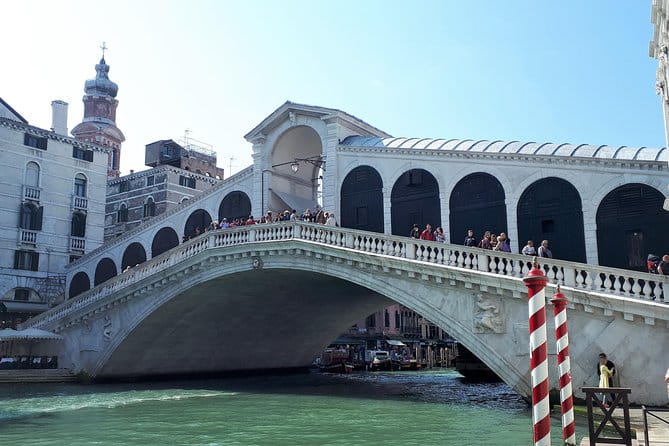 Venice Full Day tour from Milan by high speed train. Small Group - Exploring Venice with a Local Guide