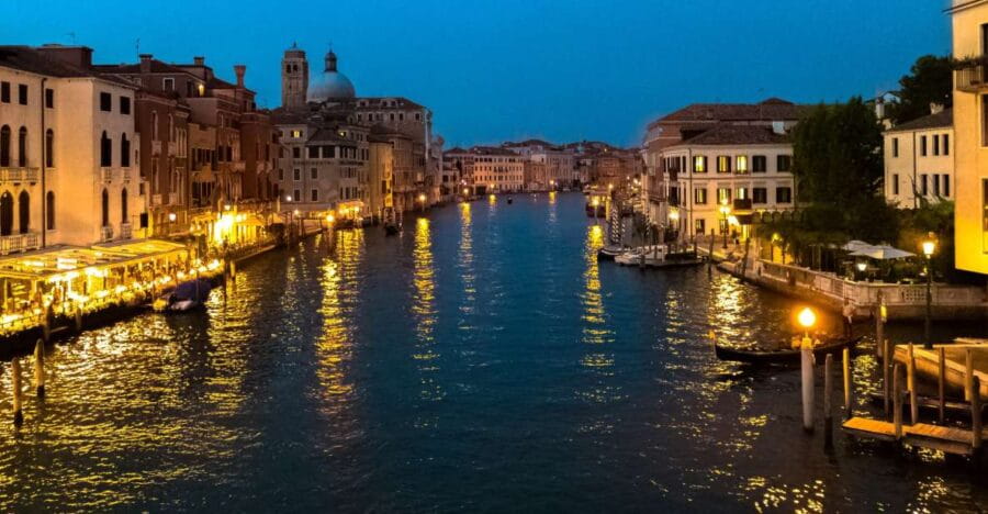 Venice: Highlights and Hidden Gems Night Walking Tour - FAQ