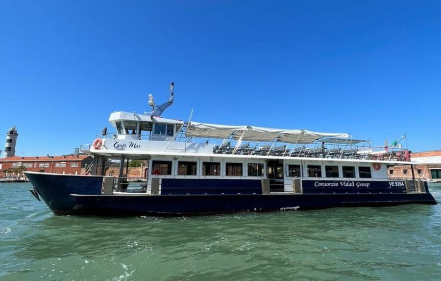 Venice: Murano and Burano Half-Day Lagoon Trip - Burano: A Painter’s Playground of Color and Lace