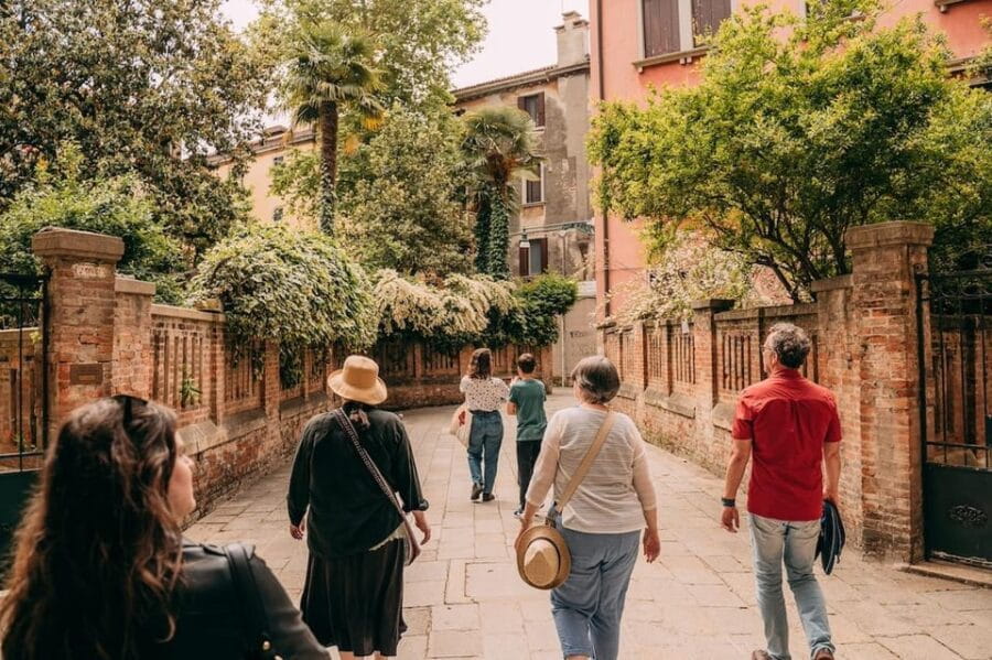 Venice: Off-the-Beaten-Path Small-group Walking Tour - Exploring Venice’s Hidden Corners: A Guide to the Tour