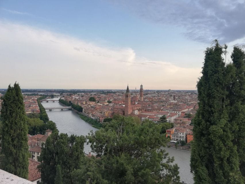 Verona: Night Walking Tour - Exploring Verona’s Historic Center: Piazza Erbe and Juliet’s Balcony