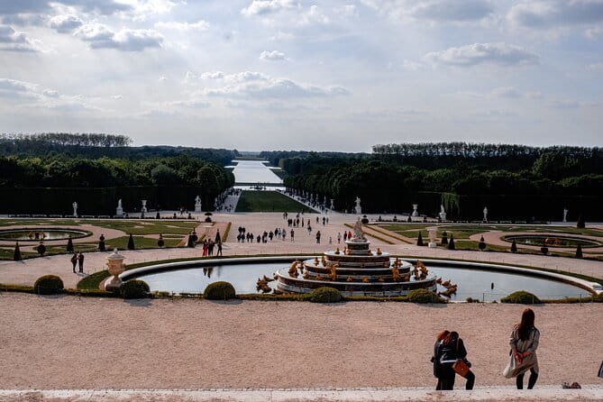 Versailles - Private full day tour from Paris - Enjoying a French Crepe Lunch