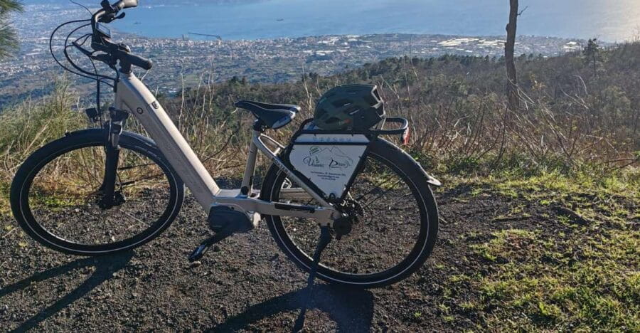 Vesuvius bike and walk - Ascending Mount Vesuvius: The E-Bike Advantage