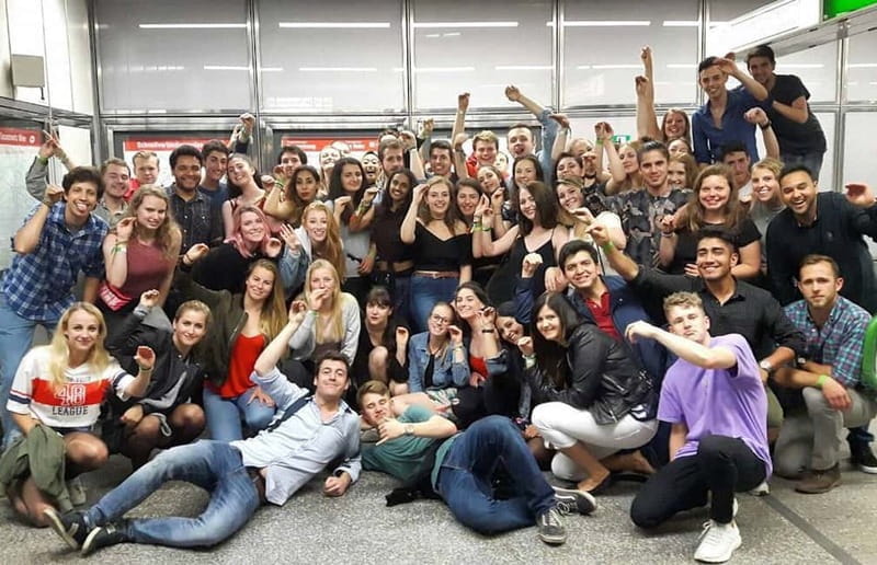 Vienna: Guided Pub Crawl with Club Entry - The Itinerary in Detail: What to Expect