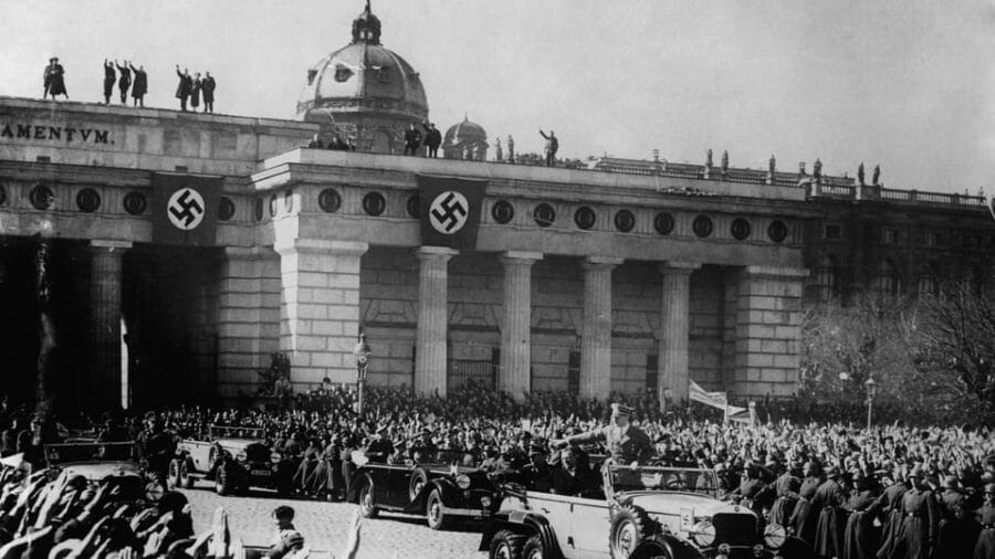 Vienna: Vienna under the Nazis, Private Walking Tour - The Guide and the Experience