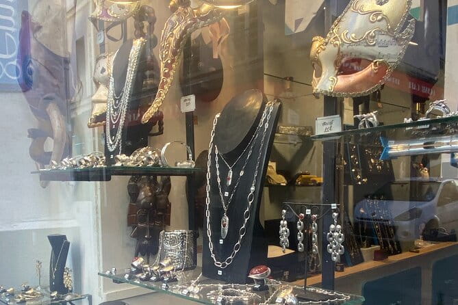 Vintage Shopping Tour In Paris with a Guide - Who Is This Tour Best For?