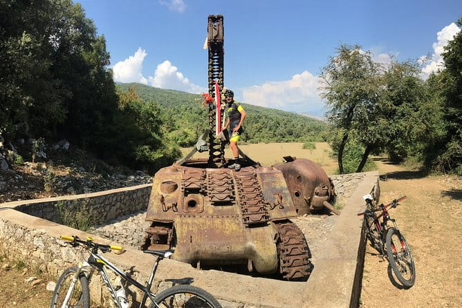 Visit of the Masseria Albaneta of Montecassino, Rocca Janula and Carro Polacco. - The Experience at Rocca Janula: A Fortress with a View