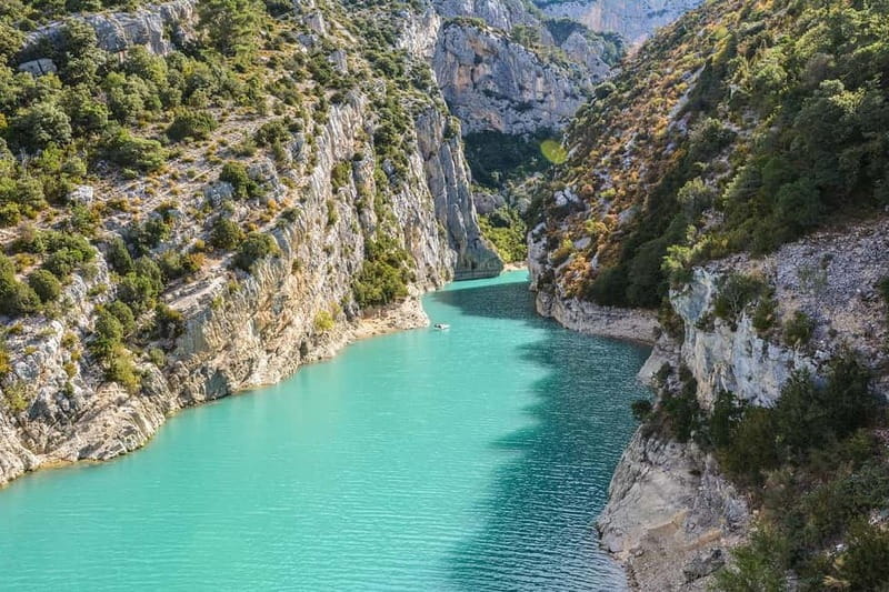Visit the lavender fields, the Verdon Gorge, and Moustiers from Aix - Who Should Consider This Tour?