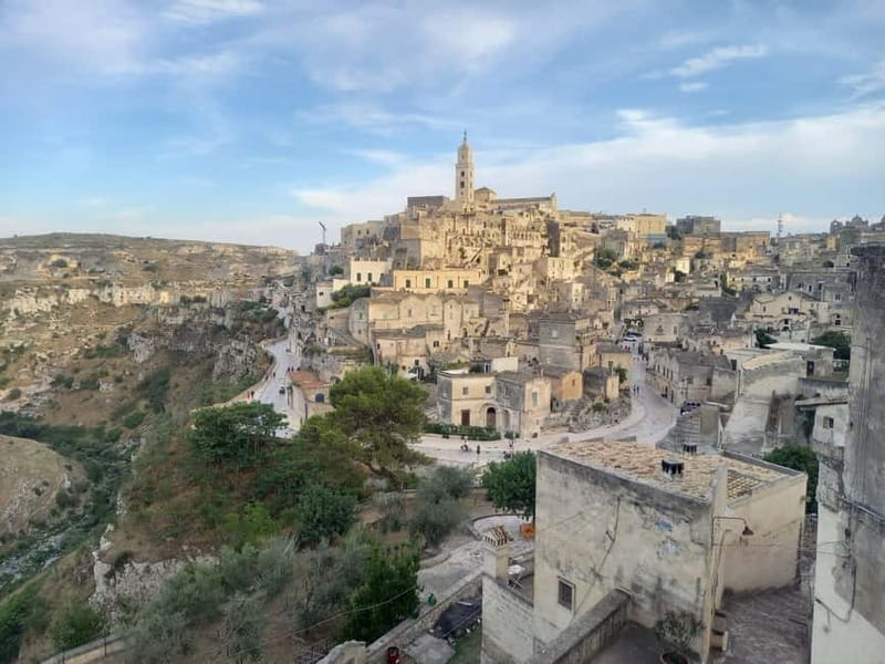 Visita ai Sassi di Matera in Italiano. CASA E CHIESA INCLUSE - Exploring the Sassi di Matera: What to Expect