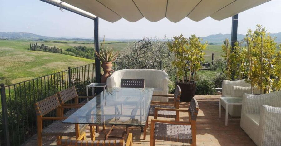 Volterra: Private Picnic in the Tuscan Countryside - The Food and Drink: A True Taste of Tuscany