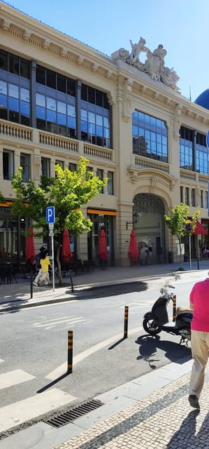 Walking Tour in Porto with Unique Polaroid Photos as a Gift - The Experience of Capturing Porto’s Essence