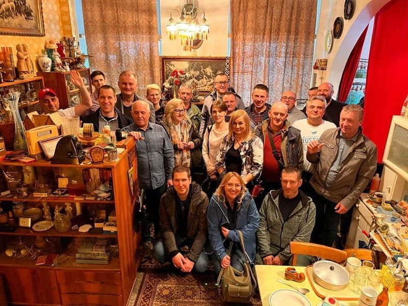 Warsaw: "Cheers on Wheels" Vodka Tasting Tour by Retro Bus - What Sets This Tour Apart?