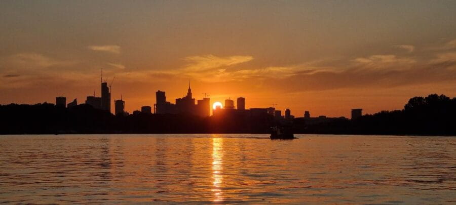 Warsaw: Vistula River Sunset Cruise with Welcome Drink - Who Will Love This Cruise?