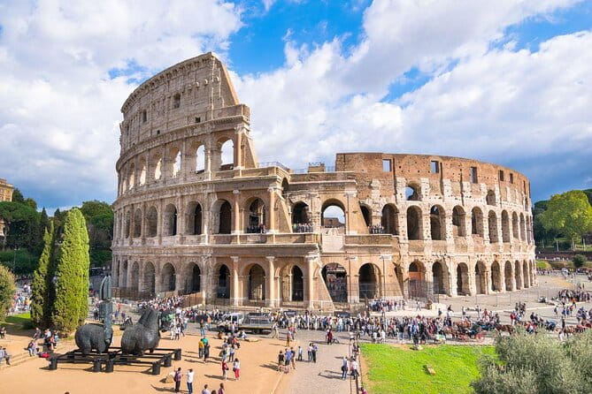 Wheelchair Accessible Colosseum,Pantheon, Trevi & Rome Highlights - Imposing Landmarks: Il Vittoriano and Quirinal Palace
