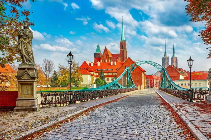 Wroclaw: 3-Hour City WalkingTour with University & Cathedral - Exploring the Heart of Wroclaw: A Tour for All