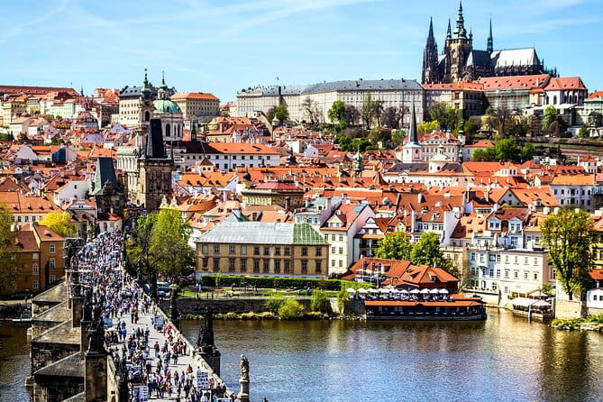 Wroclaw to Prague Day Trip - Transportation: Comfort, Convenience, and Safety