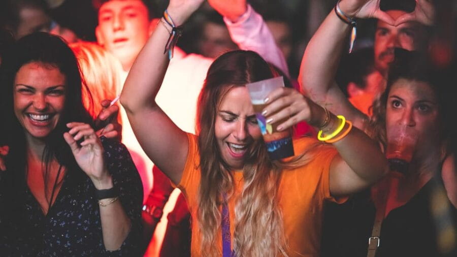 XNV BEACH FESTIVAL With transport from Geneva/Genève - What to Bring and What to Keep in Mind