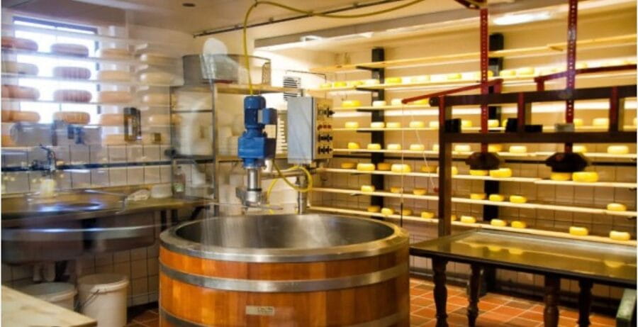 Zaanse Schans - Cheesefactory -Volendam, Private Tour. - FAQs