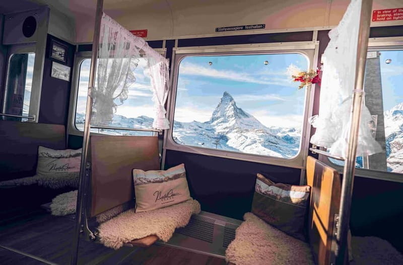 Zermatt: NostalChic Class experience the Gornergrat in an exclusive way - Riding in Style: The NostalChic Carriage Experience