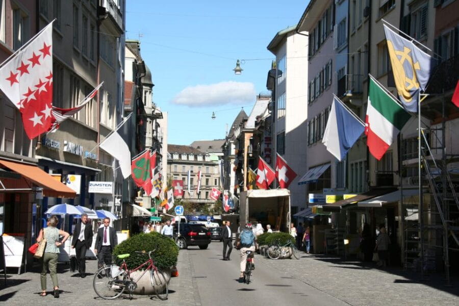 Zurich: Private Walking Tour with a Local Guide - Who Would Love This Tour?