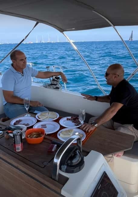 Barcelona: 2-hour sailing boat cruise at noon or sunset. - Frequently Asked Questions