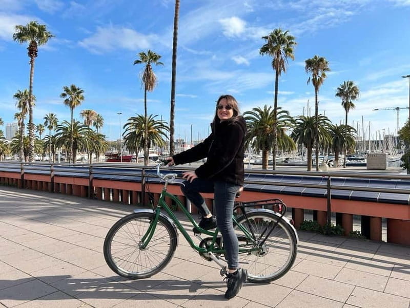 Barcelona: Top Sights by Bike Tour - Logistics, Group Dynamics, and Practicalities
