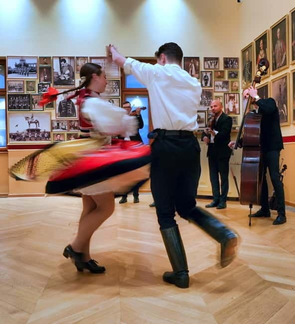 Budapest: Live Folklore Show in the Castle District - What You Can Expect Step-by-Step