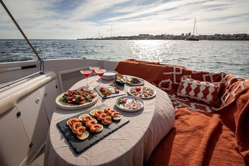 Cascais: Private boat with skipper, fuel, food and drinks - Why This Experience Stands Out