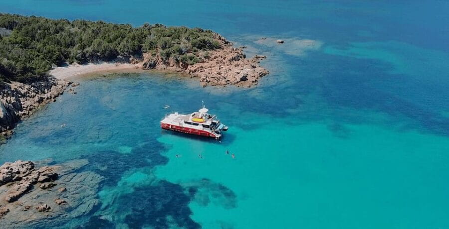 Catamaran cruise to the Lavezzi Islands - What Makes the Experience Special