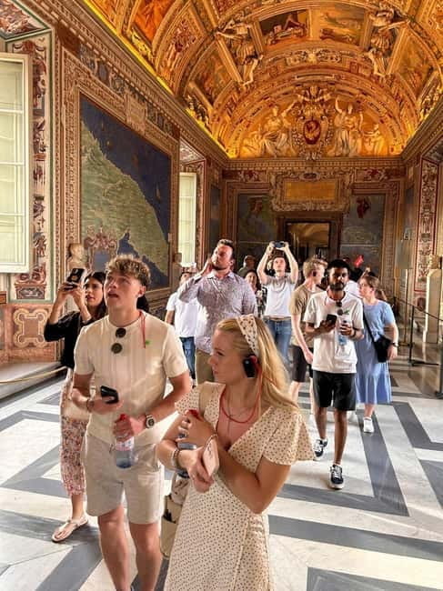 Escorted Fast Track Entry: Vatican Museums & Sistine Chapel - Highlights of the Vatican Museums & Sistine Chapel Experience