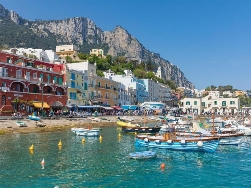 Exploring Italy: From Napoli to Capri - Arriving in Capri: First Impressions