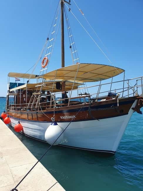 Fazana: Dolphin Finder in Brijuni islands Safari with Dinner - Who is This Tour Best For?