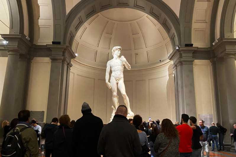 Florence: Exclusive Evening Tour of Michelangelo's David - The Guided Tour: Michelangelo’s David Up Close