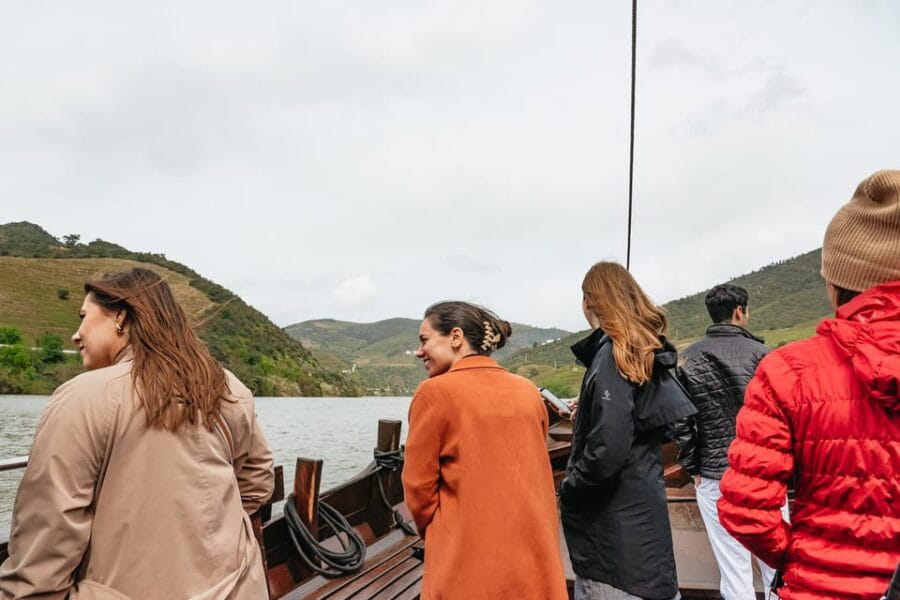 From Porto: Douro Valley Wine Tour with Lunch and Cruise - Entering The Douro Valley: Scenic Drive and First Impressions