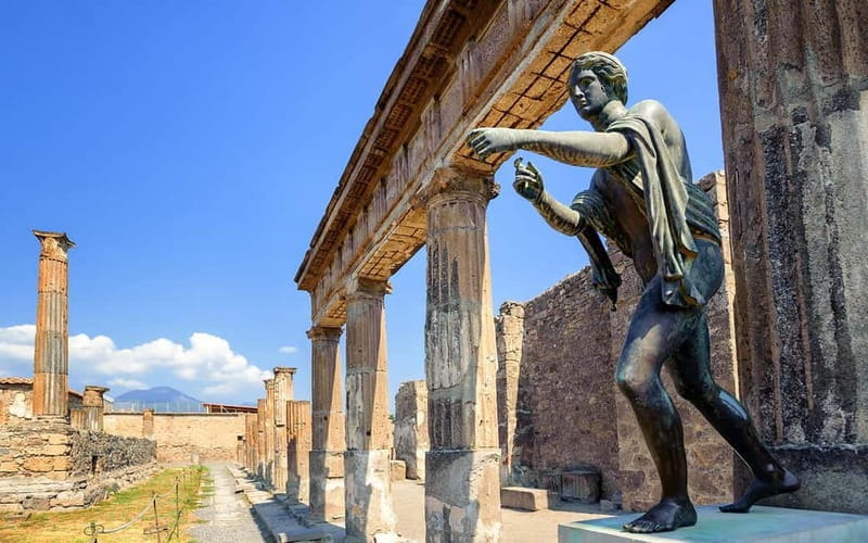 From Ravello: Pompeii Tour with Tourist Guide - Walking Through Pompeii’s Ruins: What to Expect