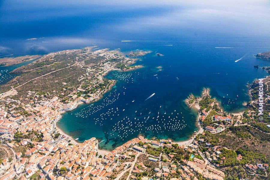 From Roses: Boat trip and visit Cadaqués all day - Who Will Love This Experience?