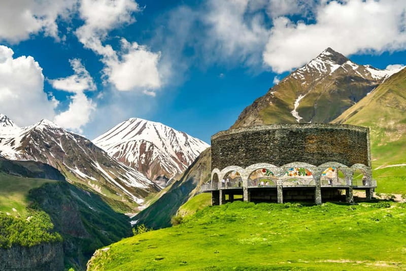 From Tbilisi to Gergeti Kazbegi and Gudauri GuidedGroupTour - Ananuri Fortress: A Historic Gem with Panoramic Views