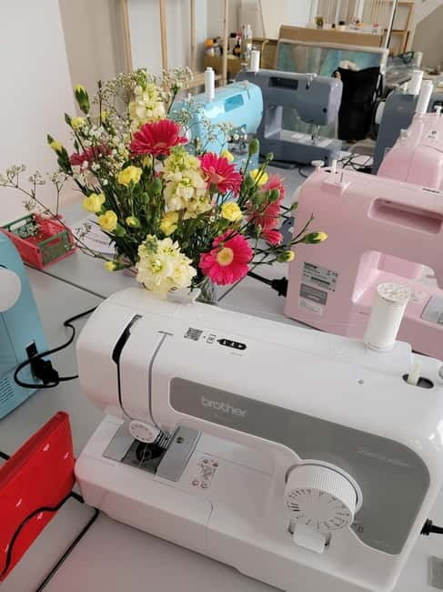 Hamburg: sew your own cosmetic bag as a souvenir from HH - Making a Personal Memory in Hamburg: The Sewing Workshop