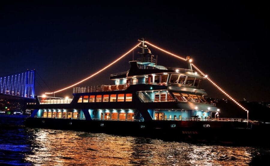 Istanbul: Bosphorus Dinner Cruise w/ Drinks & Entertainment - Logistics and Practical Tips for a Smooth Experience